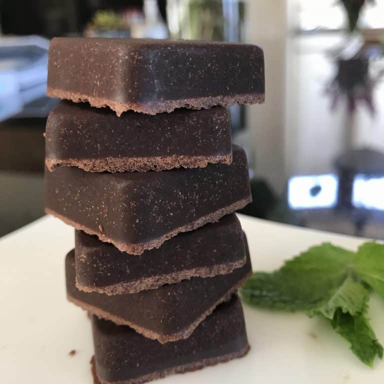 Healthy Dark Chocolate Fudge (dairy-free) - The Betty Rocker